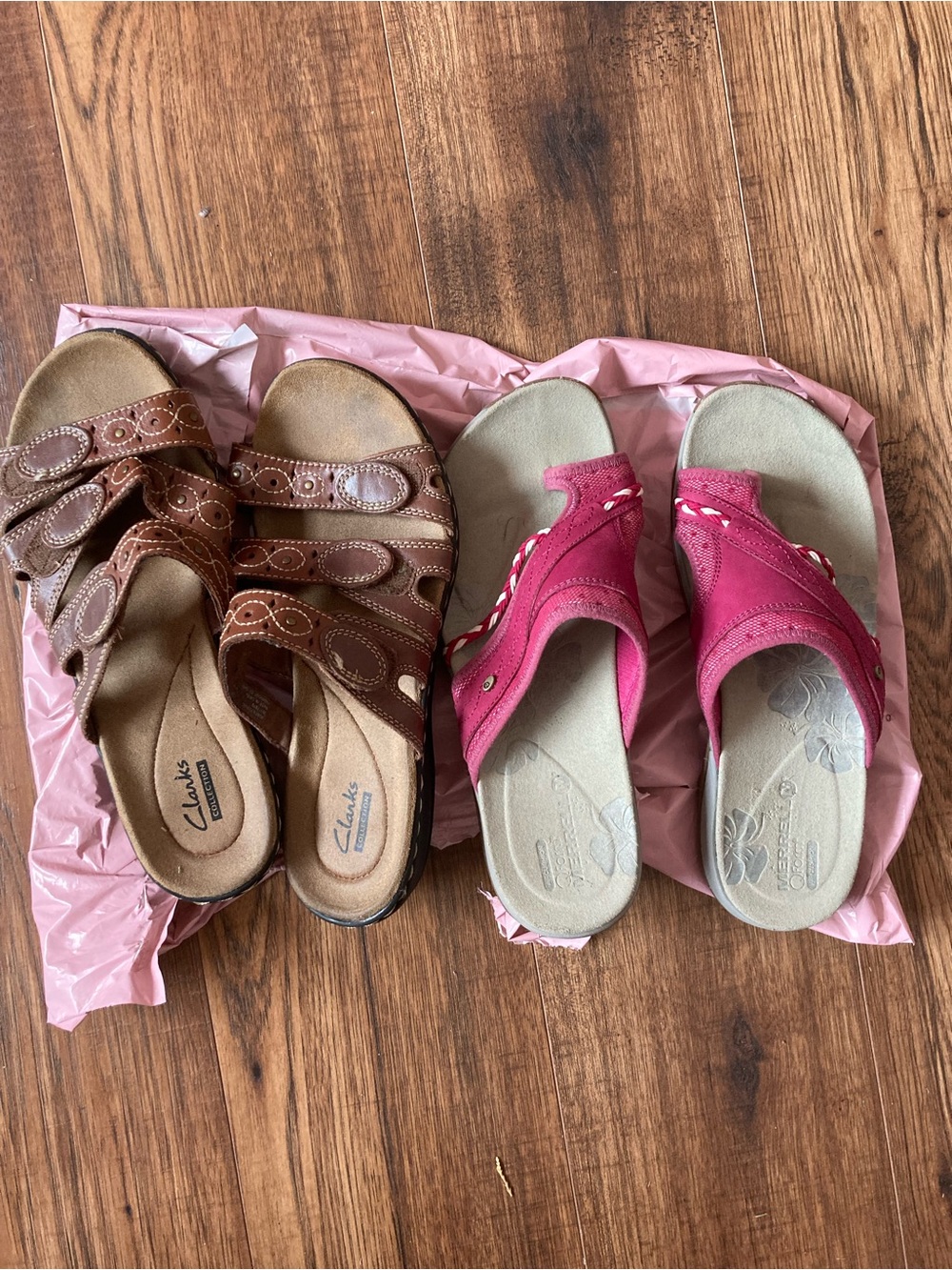 Women shoe sandal bundle: Clark and merrell